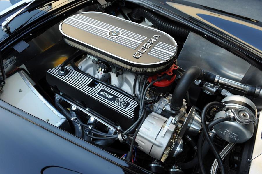  Shelby Cobra 289 FIA 2012 года  (фото 20 из 35)